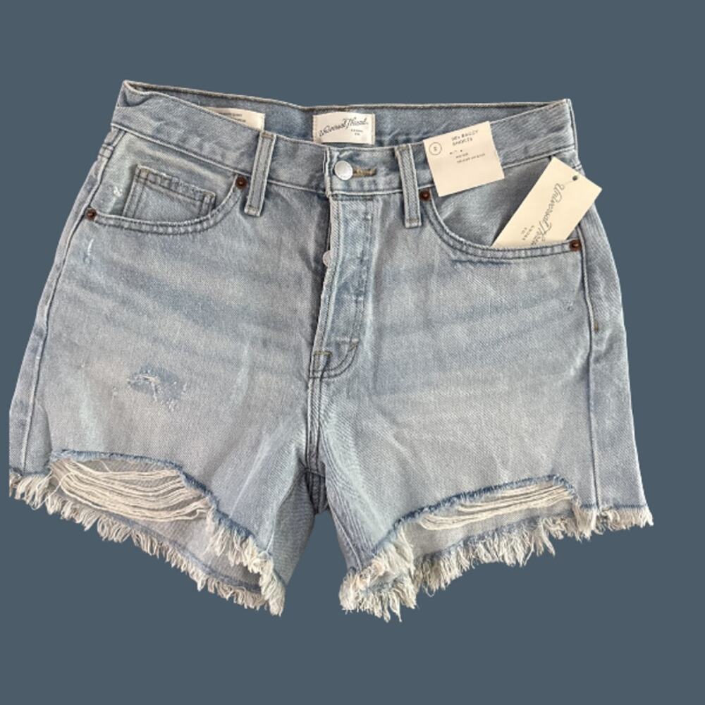 NWT Universal Thread 90s Baggy Denim Shorts Womens 2 Light Wash Mid Rise